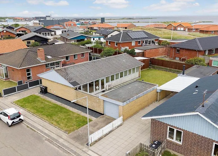 8807-hvide-sande-baunevej-7 *